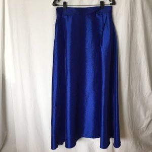 Beautiful Full Length Formal Skirt with Pockets!